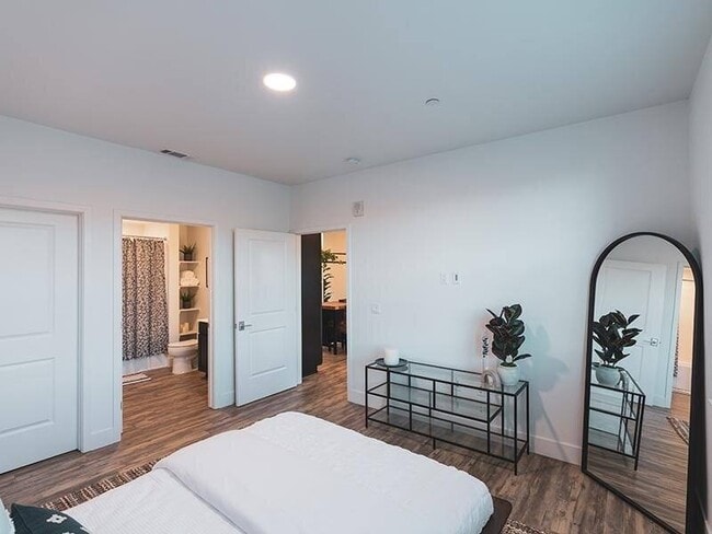 Building Photo - Vela Santee Apartments