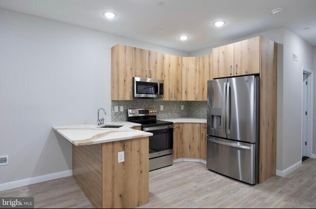 Foto del edificio - 1428 W Thompson St