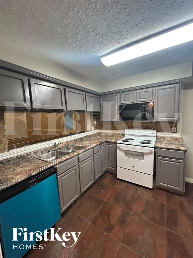 Building Photo - 21126 N Tangle Creek Ln