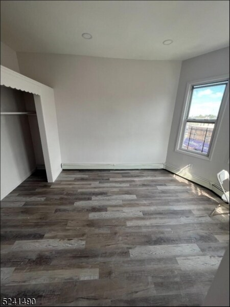 Building Photo - 356 Monroe St