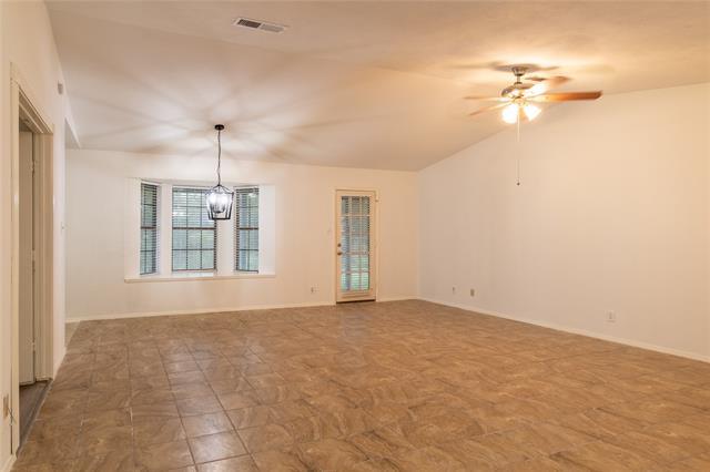 Building Photo - 817 Oak Grove Ln