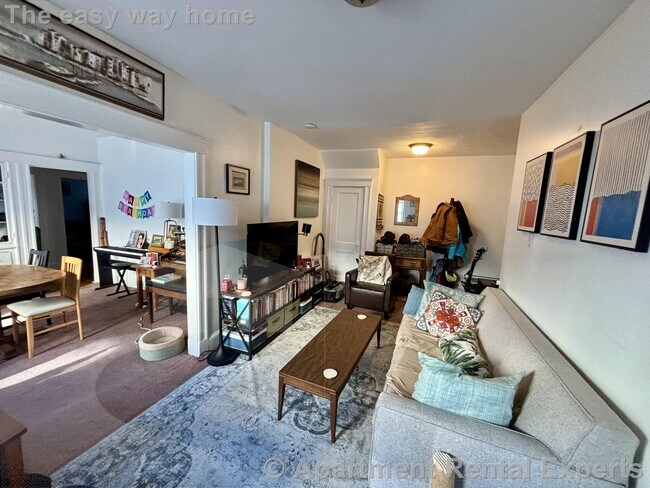 Foto del edificio - 23-25 Bonner Ave Unit #1