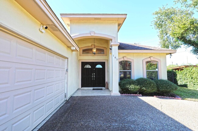 Building Photo - 103 Yellowstone Lake Dr
