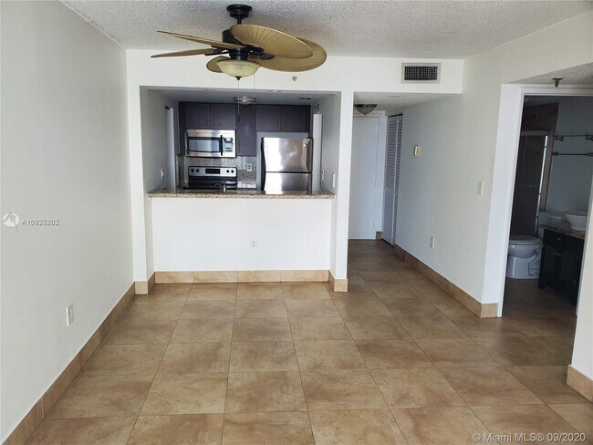 Foto del edificio - 800 N Miami Ave