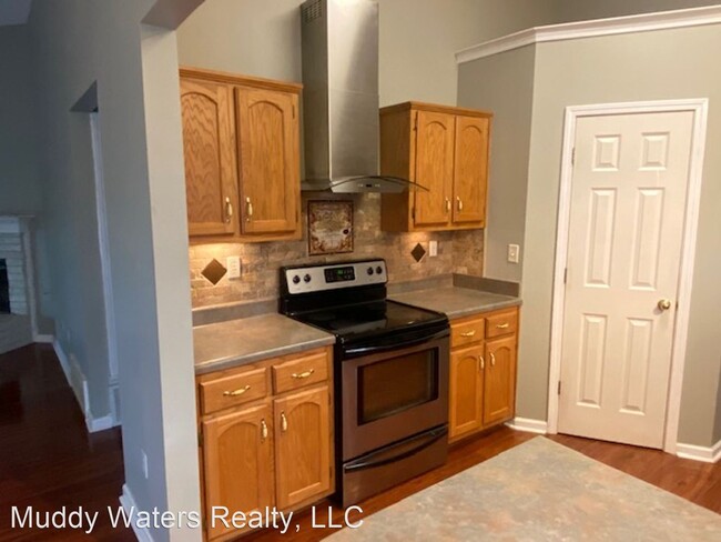 Building Photo - 2 br, 2 bath House - 5525 W E Ross Parkway
