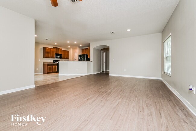 Building Photo - 4972 Reflecting Pond Cir