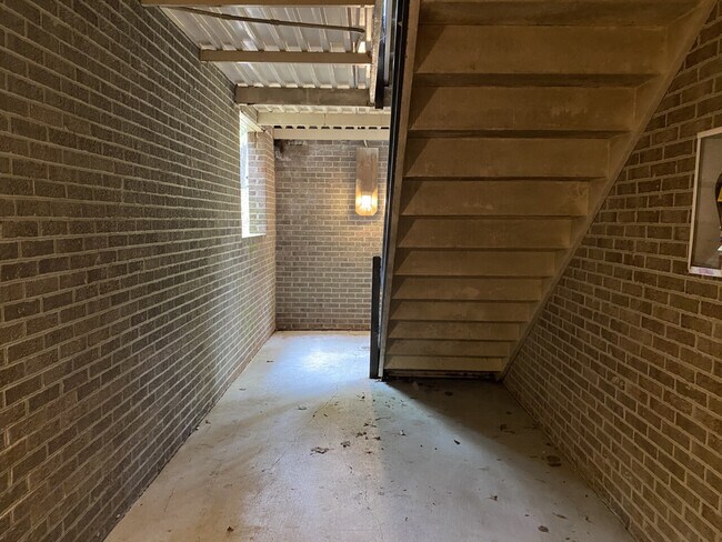 Building Photo - 23311 Sugar Maple Ct