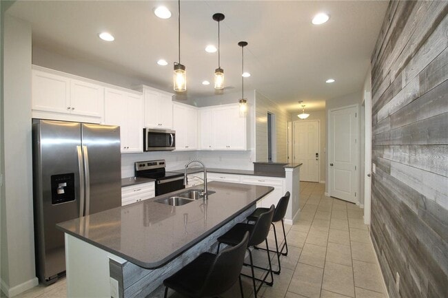 Building Photo - 11442 Rolling Green Dr