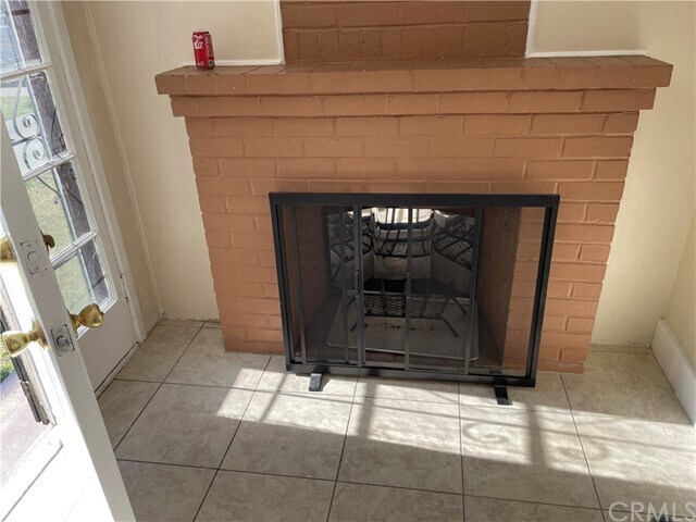 Foto del edificio - 9906 Belmont St