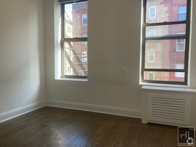 Building Photo - MOTT STREET