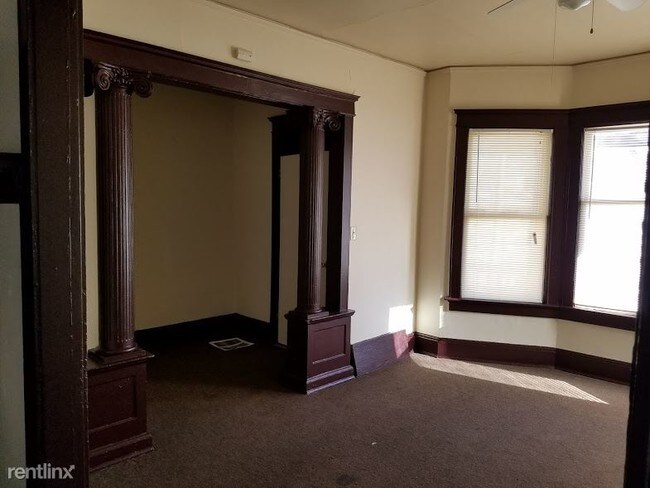 Building Photo - 2 br, 1 bath Apartment - 3071 N 5th St