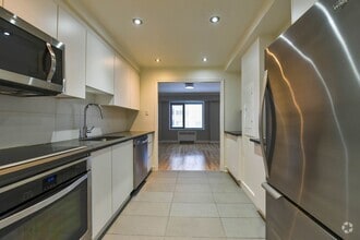 Building Photo - 3468 Rue Drummond