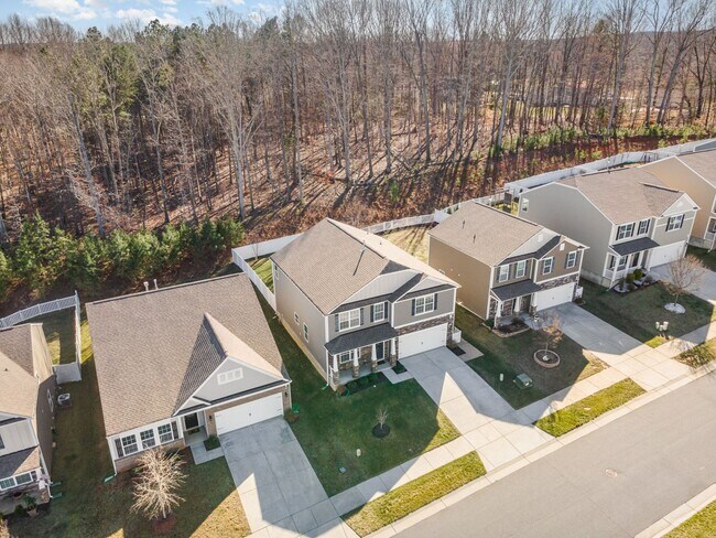 Foto del edificio - SFH in Atwater landing lake access community
