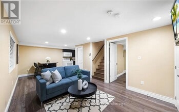Building Photo - 10 Annamaria Dr