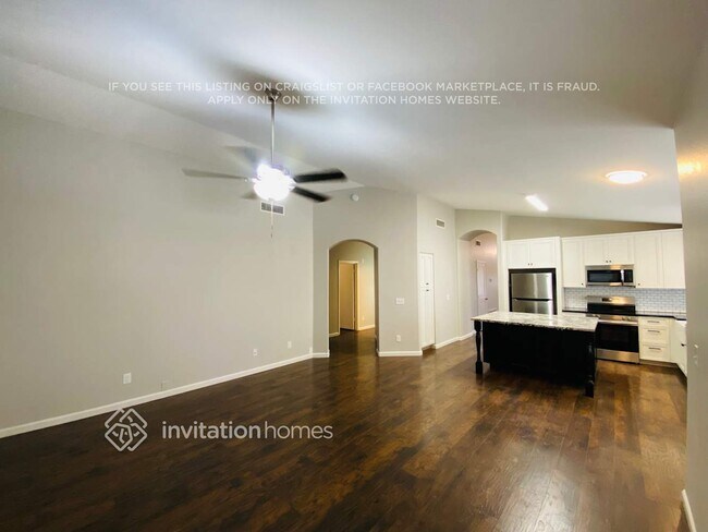 Foto del edificio - 1002 W Chicago Ct