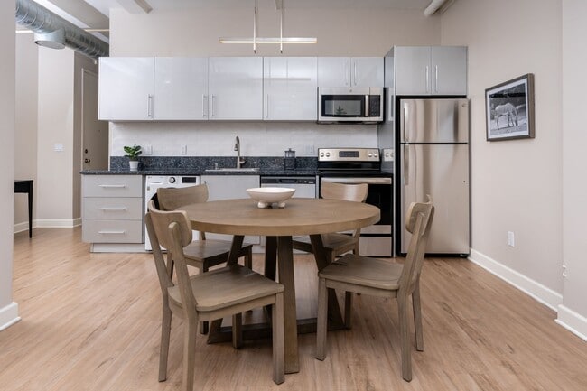 Foto del edificio - Randolph Lofts