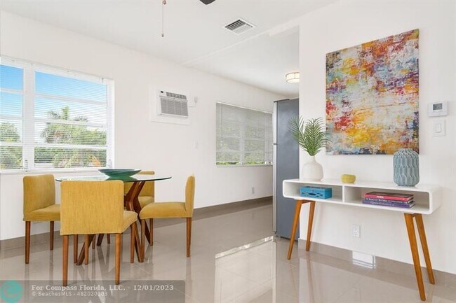 Foto del edificio - 620 NE 2nd Ct