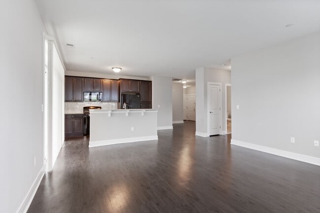 Interior Photo - Essex Chase