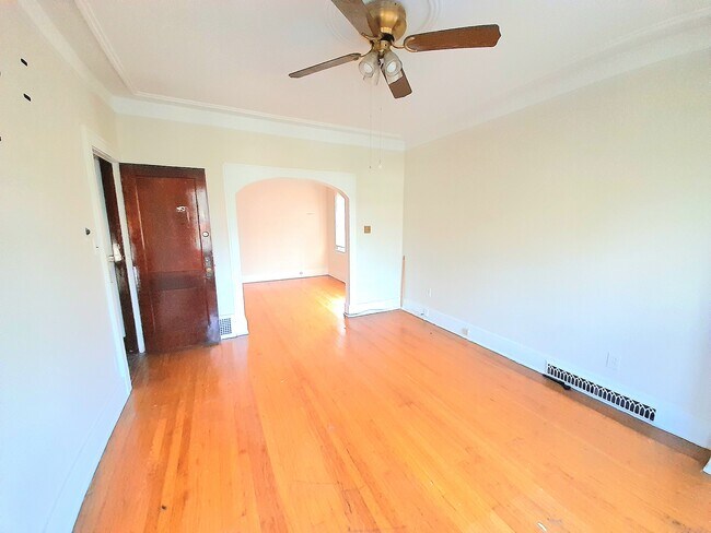 Foto del edificio - 981 Beaconsfield Ave