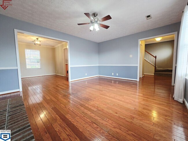 Foto del edificio - 1544 Pheasants Glen Dr