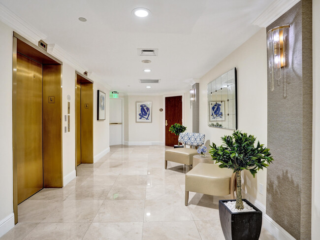 Building Photo - 3720 S Ocean Blvd