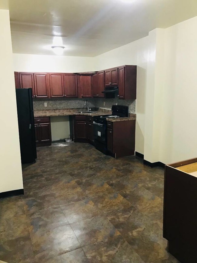 Foto del edificio - 274 Willoughby Ave