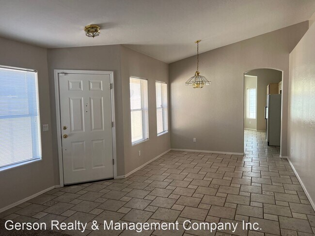 Building Photo - 3 br, 2 bath House - 61 S. Willow Creek