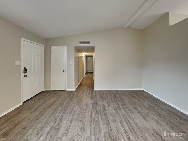 Building Photo - 7940 Bermejo Rd