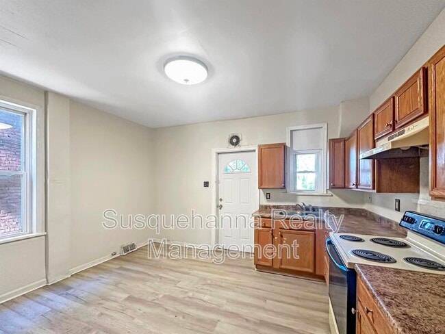 Building Photo - 1816 Boas St