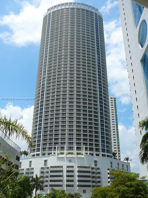 Primary Photo - 1750 N Bayshore Dr