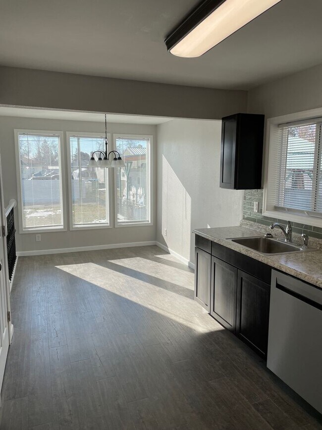 Foto del edificio - Like New 2 Bedroom 1 Bath Northside Home