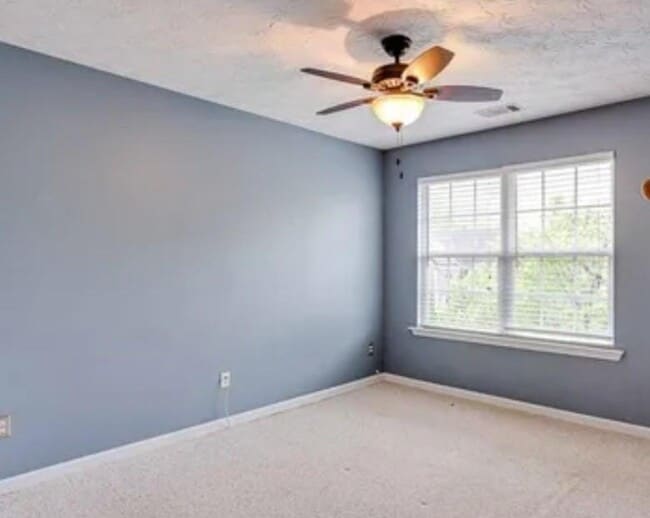 Building Photo - 728 Roxholly Ln NE