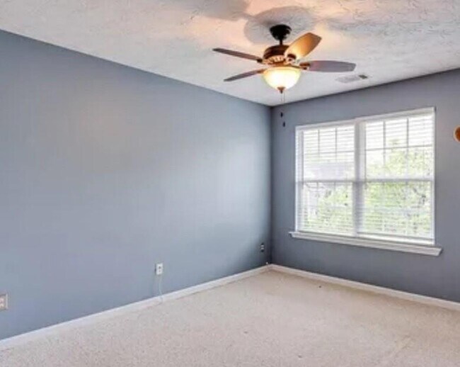 Foto del edificio - 728 Roxholly Ln NE