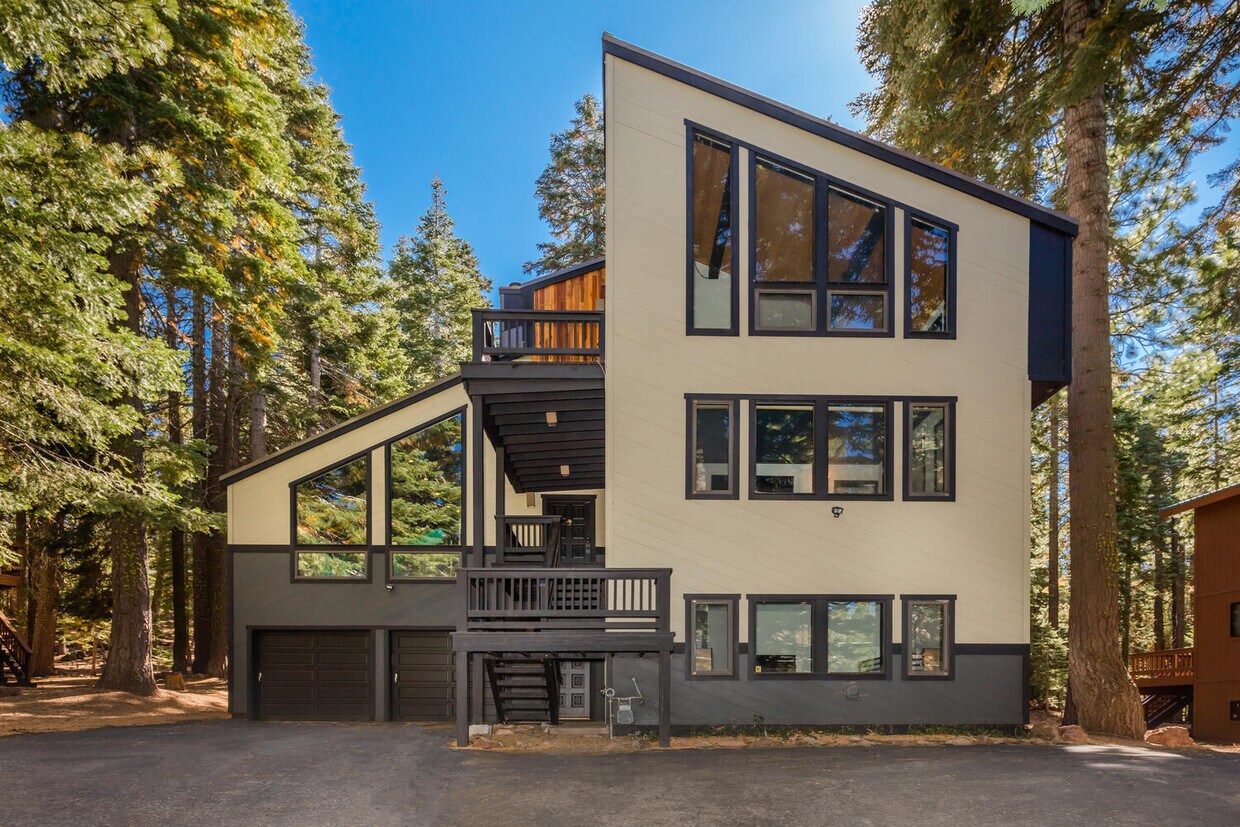 13945 Davos Dr, Truckee, CA 96161 House Rental in Truckee, CA