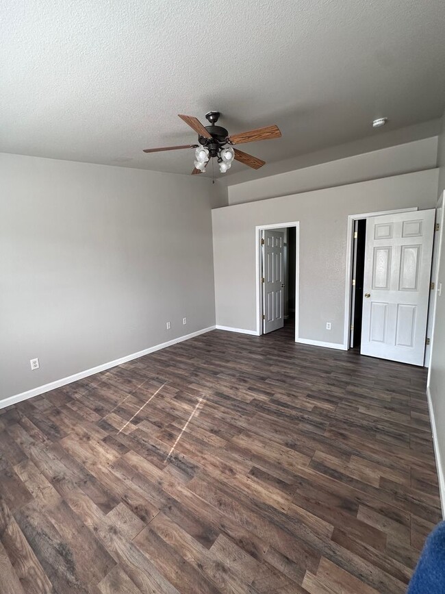 Building Photo - Beautiful Home For Rent in Fernley