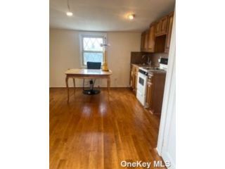 Building Photo - 13 Kensington Ave