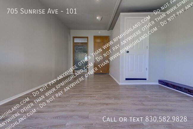 Foto del edificio - 705 Sunrise Ave