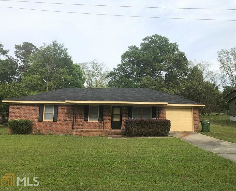 Foto principal - 301 Robbins St