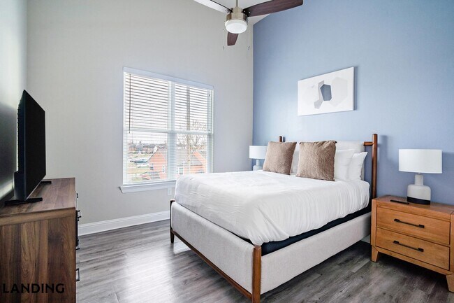 Building Photo - 1499 Central Park Blvd