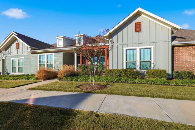 Foto del edificio - 1332 Square foot townhome in a beautiful community in Argyle, TX ready for lease.