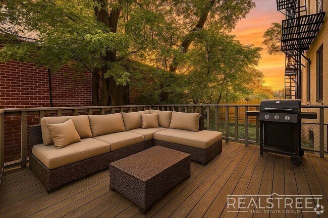 Building Photo - Stylish 3 Bed / 2 Bath in Prime Ridgewood ...