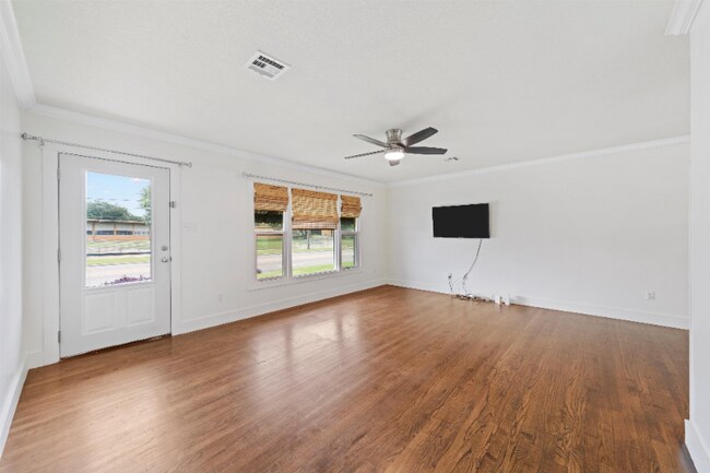 Foto del edificio - 1113 N New Rd