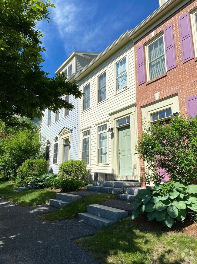 Loft Apartments For Rent in East Thetford VT 1 Rentals