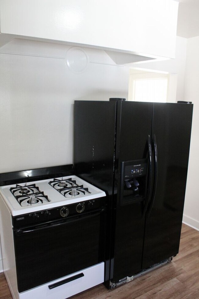 Foto del edificio - 1115 Capuchino Ave