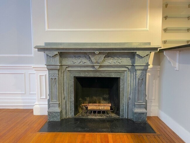 Foto del edificio - 239 Beacon St
