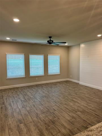 Building Photo - 616 Jameson