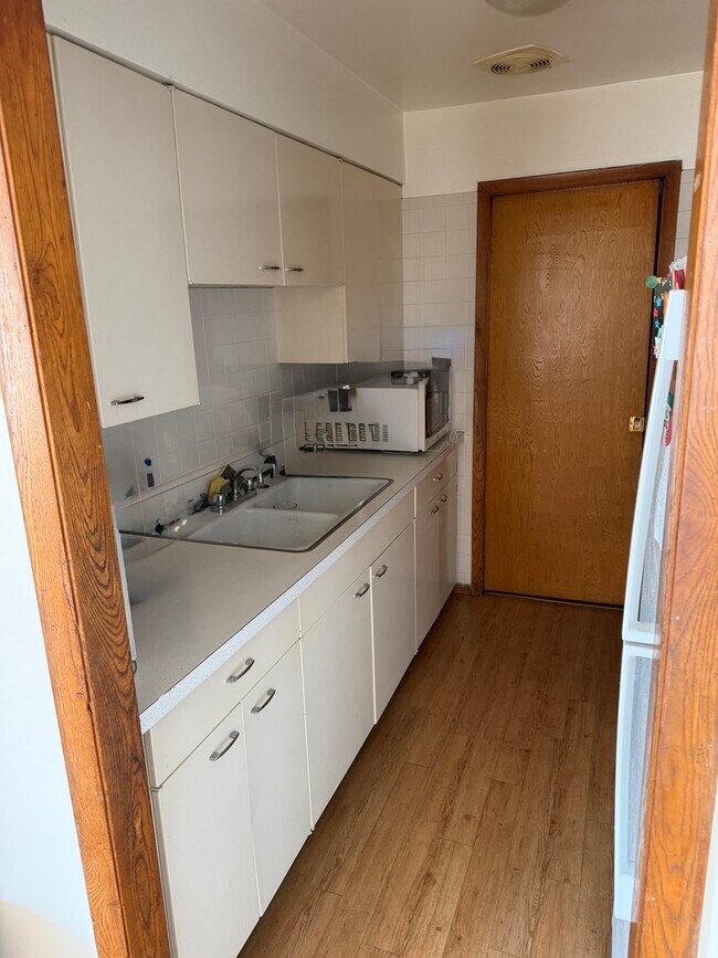 Foto del edificio - 3852 N Elston Ave