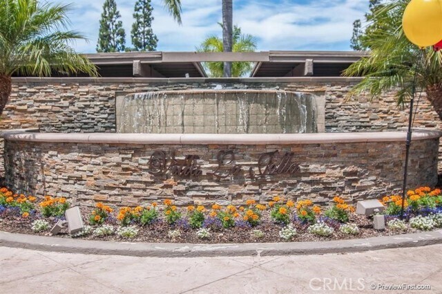 Building Photo - 8533 Villa La Jolla Dr