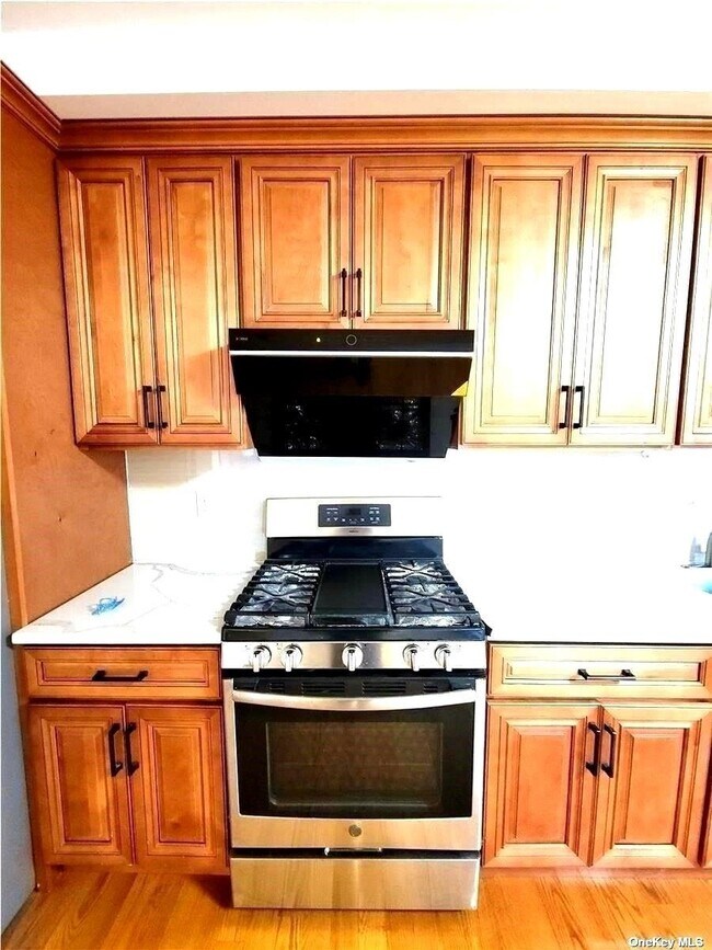 Foto del edificio - 58-47-58254 254th St