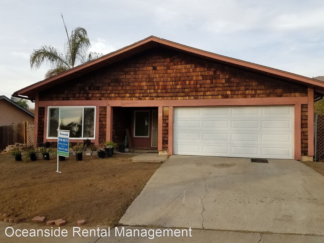 444 Gail Dr, Vista, CA 92084 Apartment for Rent in Vista, CA